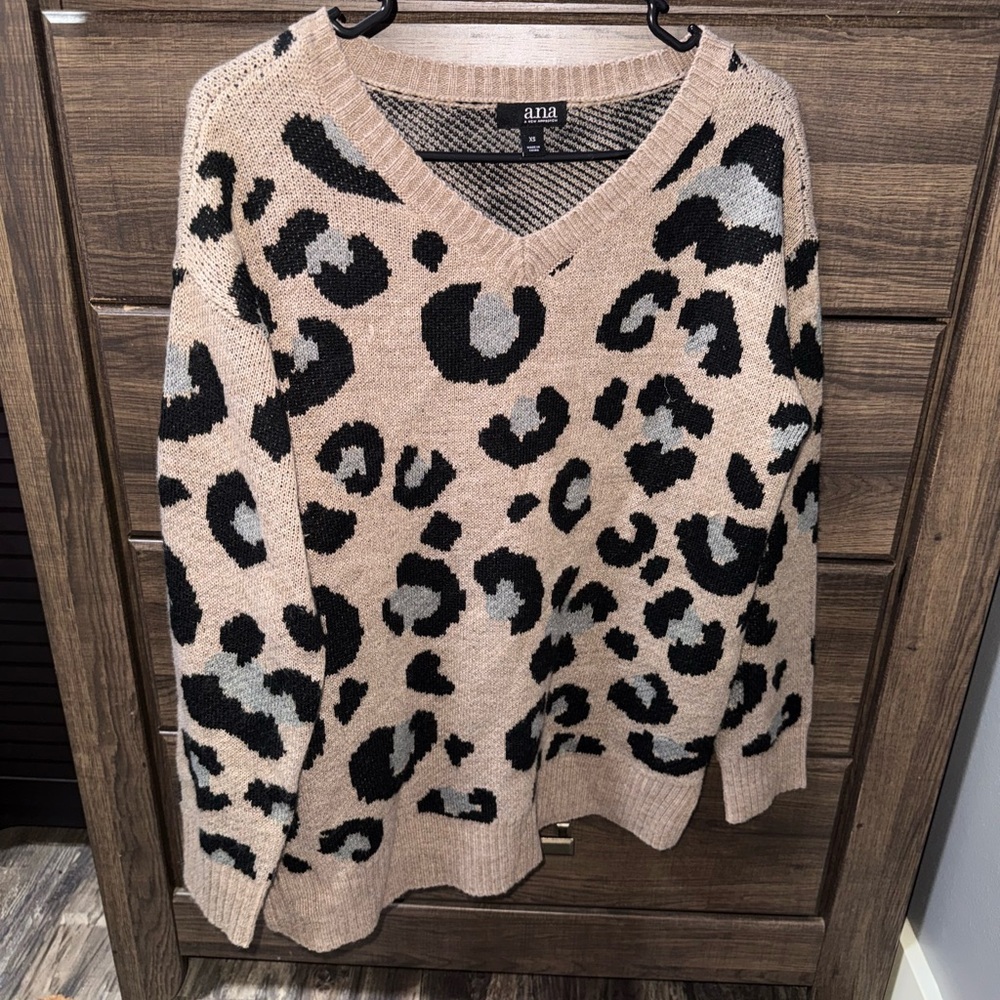a.n.a V-Neck Tan and Black Leopard Sweater